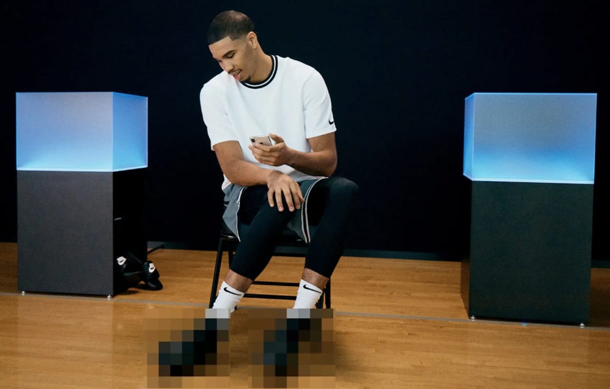 Jön az igazi önbefűzős cipő, sejtelmes videót is mutat róla a Nike