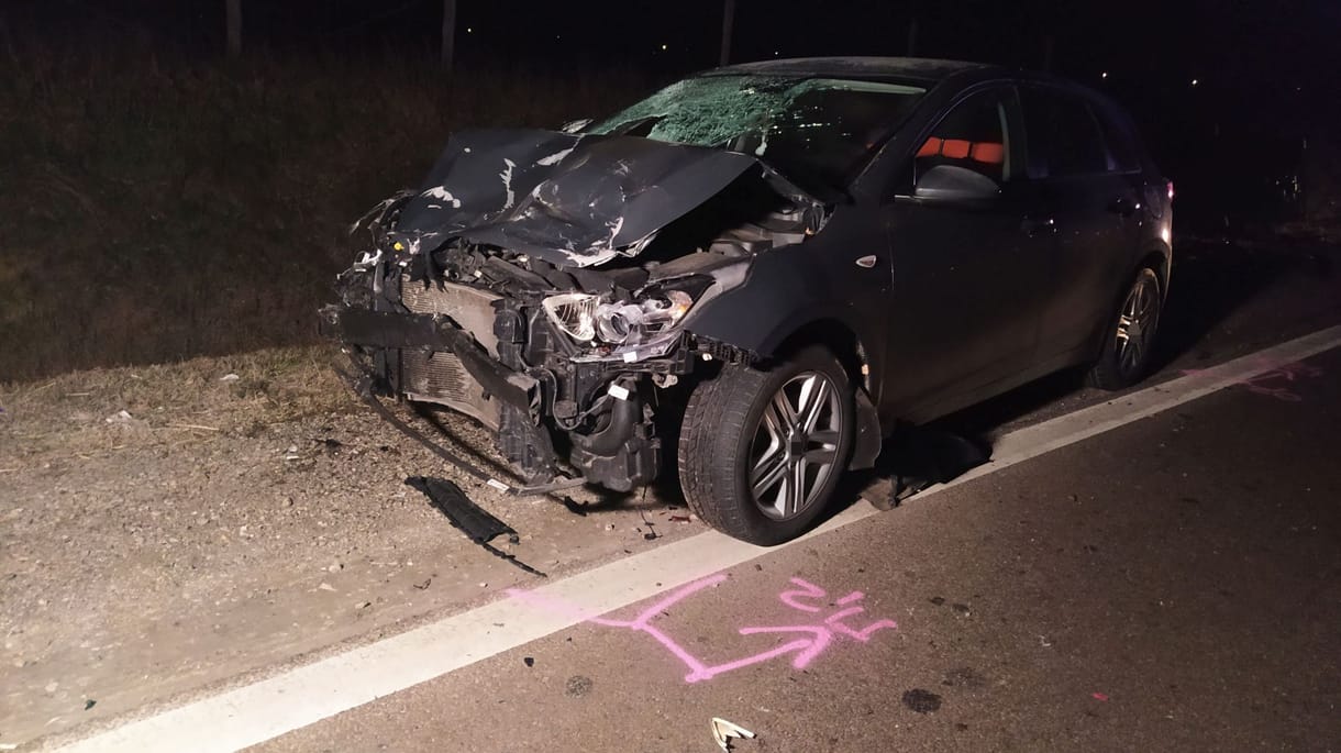 Halálos baleset lett abból, hogy valaki az elromlott autóját tolta a főúton