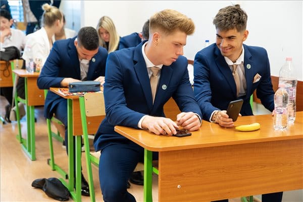 Pénteken a német nyelvből érettségizők izgulhatnak