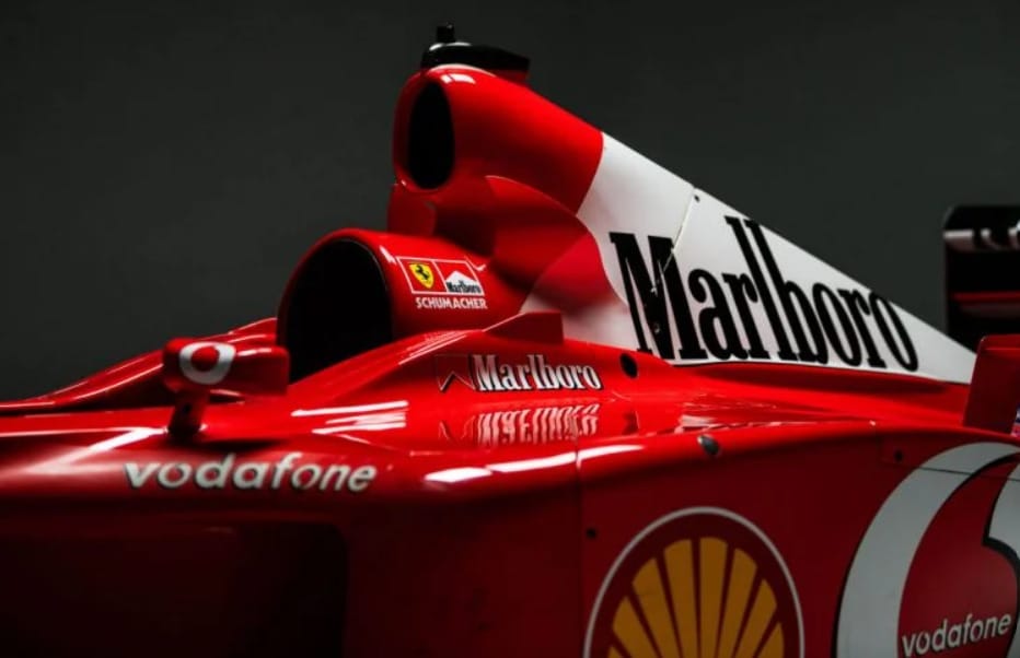 Hárommilliárd forint körül áron hazaviheti valaki Michael Schumacher futamgyőztes Ferrariját