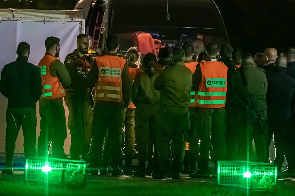 A Hamász újabb túszok szabadon bocsátására készül, Izrael 33 palesztin rabot engedett el