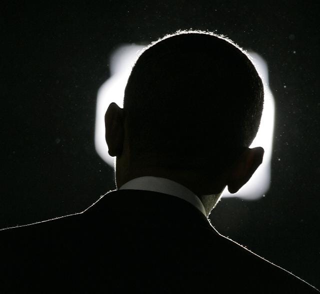 Obamát megmentették a kókuszdiók halálos csapásától