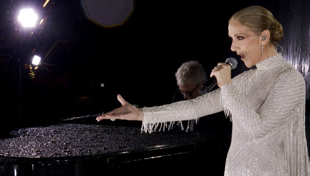 Céline Dion olimpiai megnyitón viselt ruhája ezer órán át készült