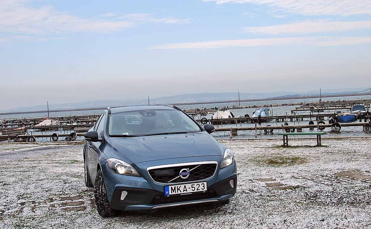Volvo V40 T4 Cross Country teszt: kis királyság