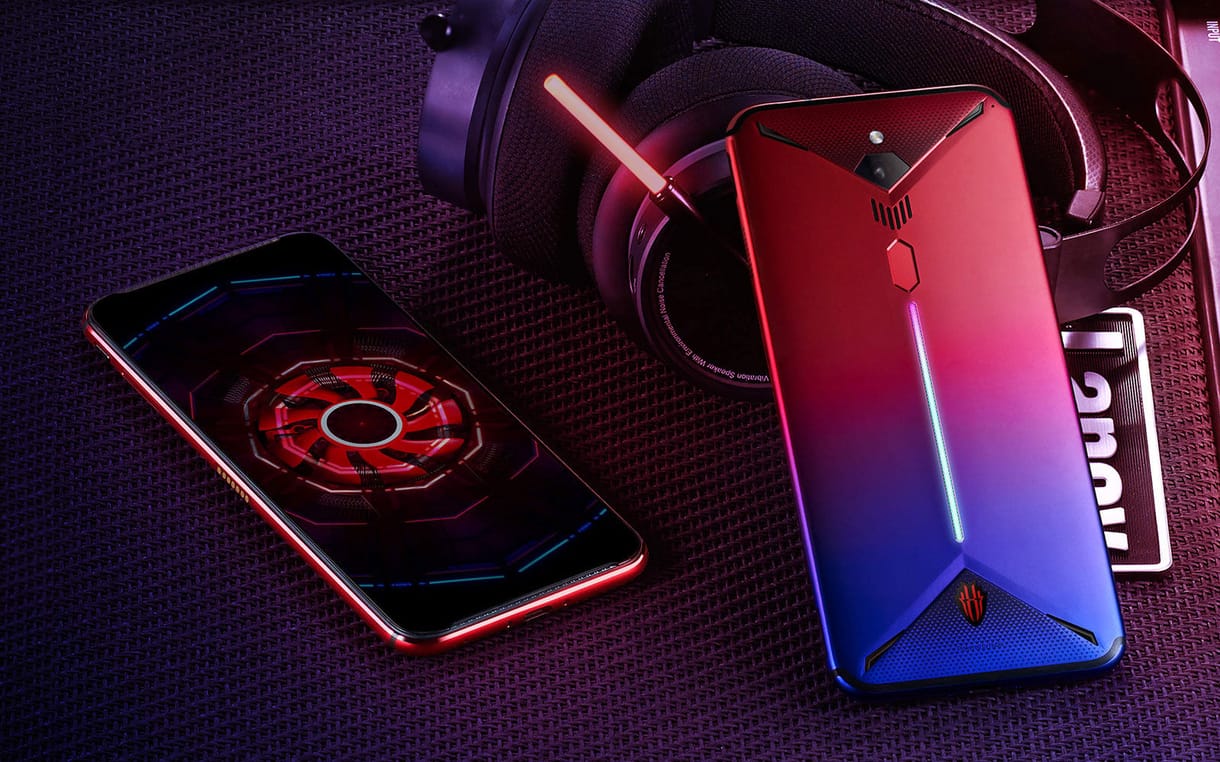 Jött egy nagyon erős telefon: 12 GB RAM, 8K-s videók, miniventilátor