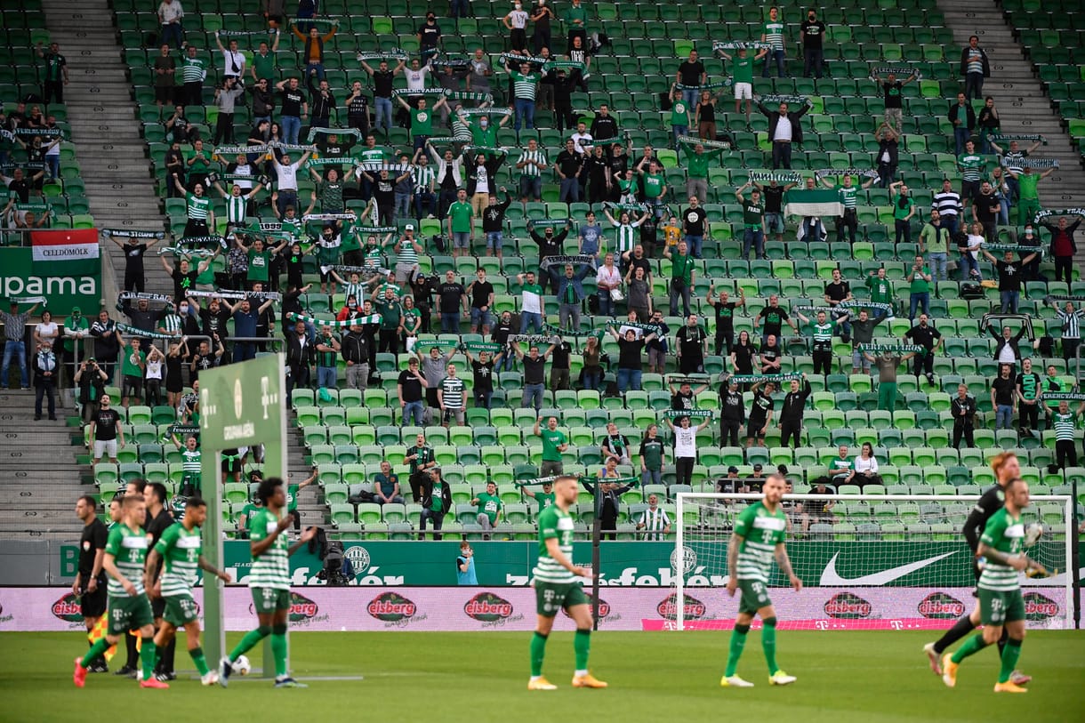 Közel duplájára emelték a magyar focibajnokságban szereplő csapatok összdíjazását