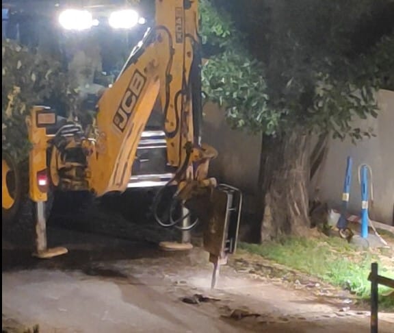 Hajnali egykor bontottak betont Rákosszentmihályon
