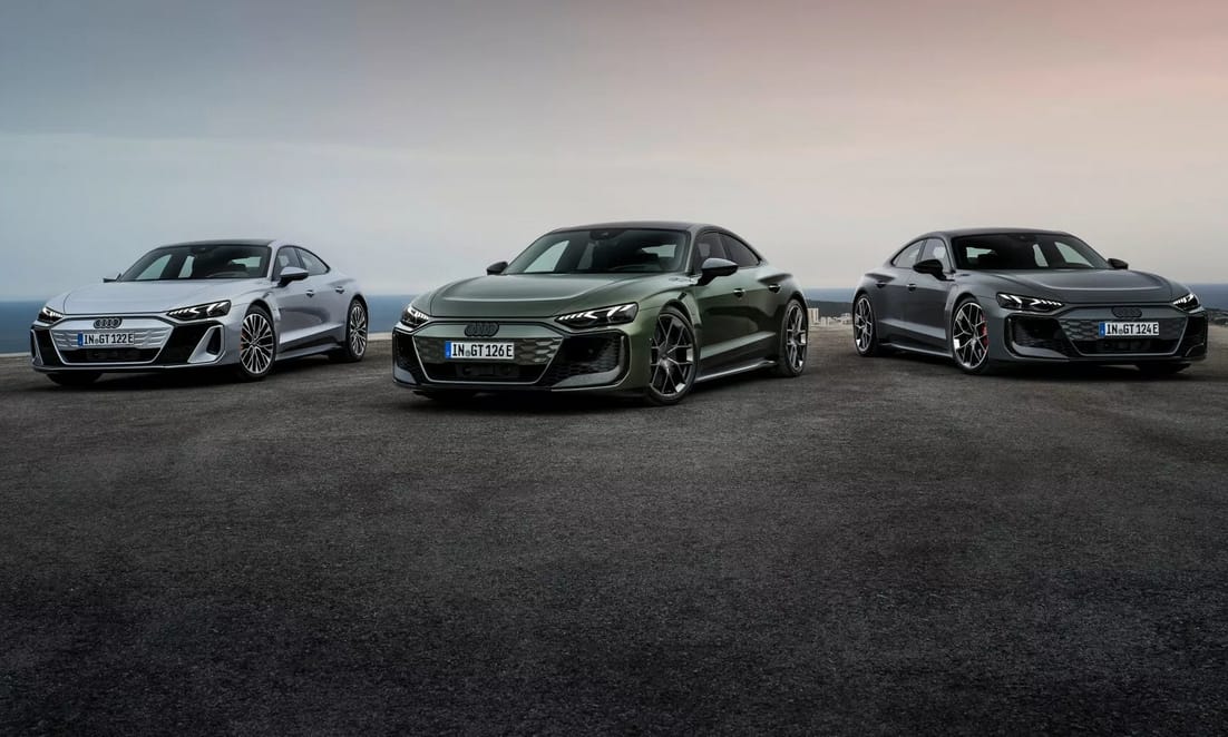 Mint a katapult: itt az Audi 925 lóerős új villanyszedánja
