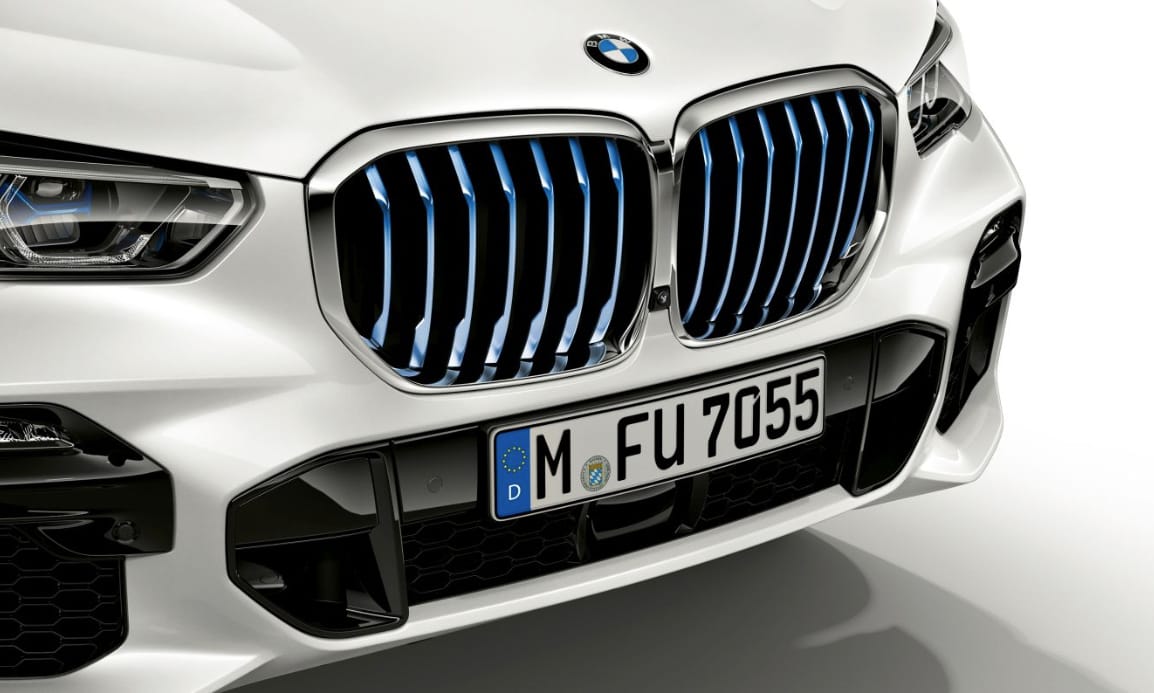 Újabb zöld rendszámos romboló: itt a hibrid BMW X5 45e