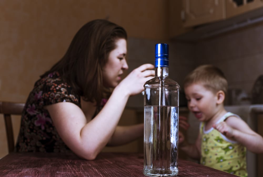 Nem akarok anyám anyja lenni, saját magamnak akarok egy anyukát – így építik újra magukat a függő szülők felnőtt gyerekei