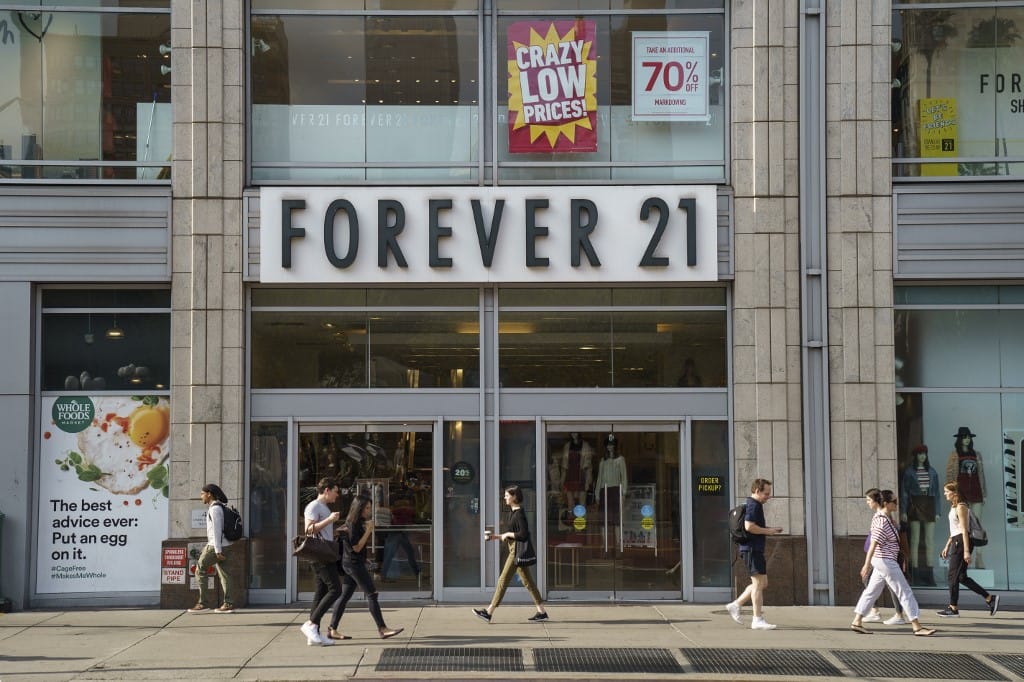 Csődvédelmet kért a Forever 21 ruhaüzletlánc