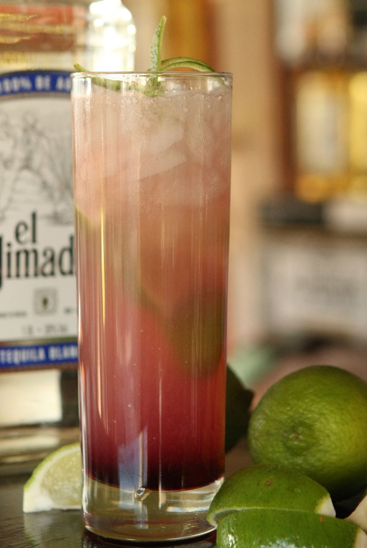 A világbajnok mixer mezítlábas tequilája