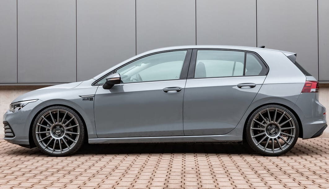 Messze nem hivalkodó, finom tuningot kapott a 8-as Golf