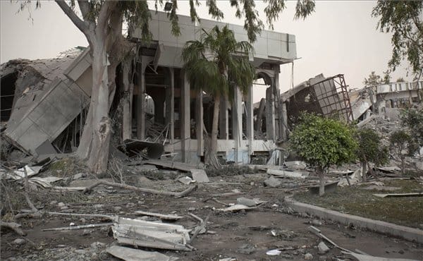 Líbia: meghalt Kadhafi fia és három unokája