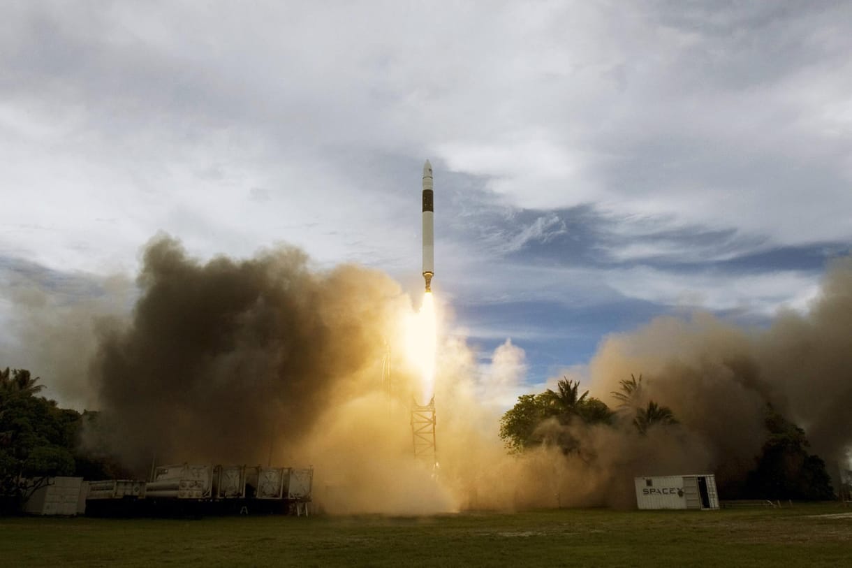 Videó: így szállt le a SpaceX rakétája egy drónhajóra