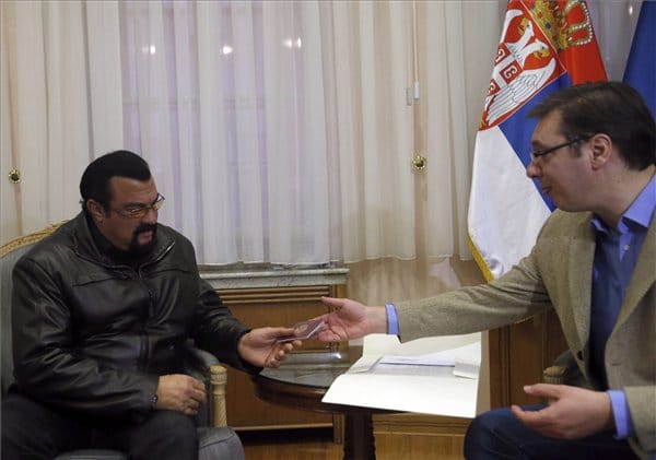 Steven Seagal szerb állampolgárságot kapott - fotók