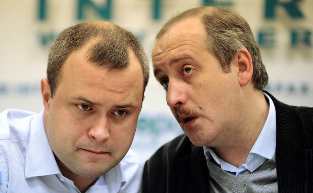 Bevitték a rendőrök a Novaja Gazeta orosz független lap főszerkesztőjét