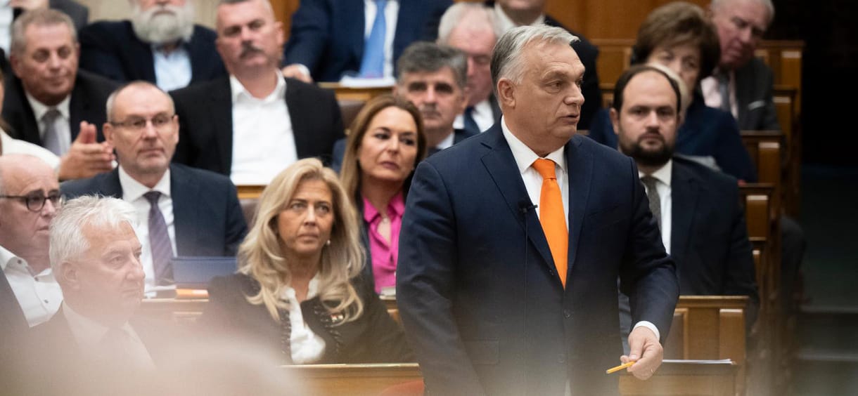 A csillagokat is leígéri az égről a kormány, de sem a GDP, sem a forint, sem a lakosság nem engedelmeskedik neki
