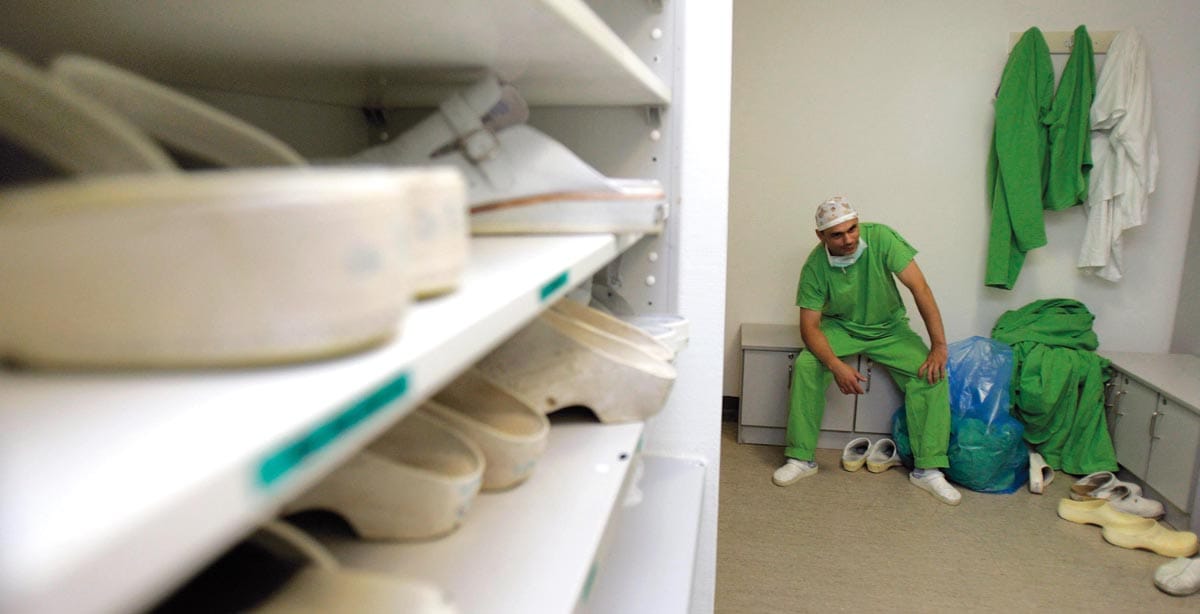 A betegek fizetik az orvosok béremelését