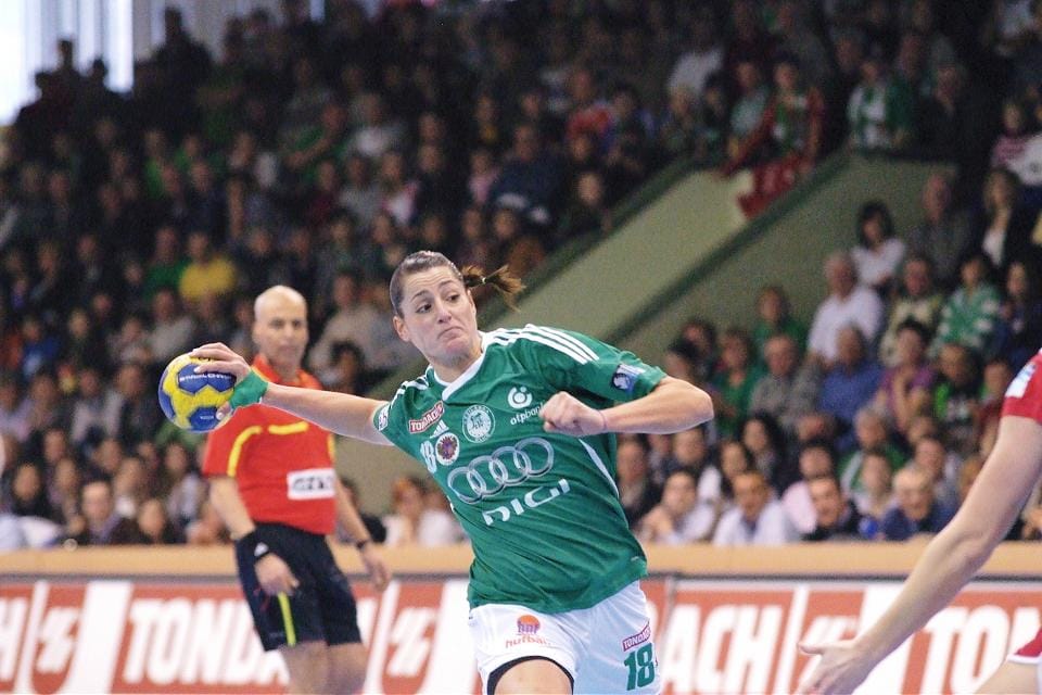 Kezét törte a győriek brazil balátlövője, Eduarda Amorim nem játszik egy ideig