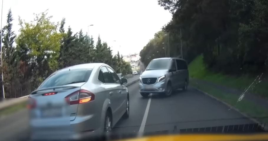 Ezeket a szabálytalan autósokat civilek videói alapján kapták el