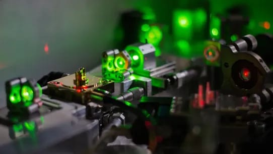 Ultragyors áramot keltettek magyar kutatók, ennek hatásait ön is érezheti majd