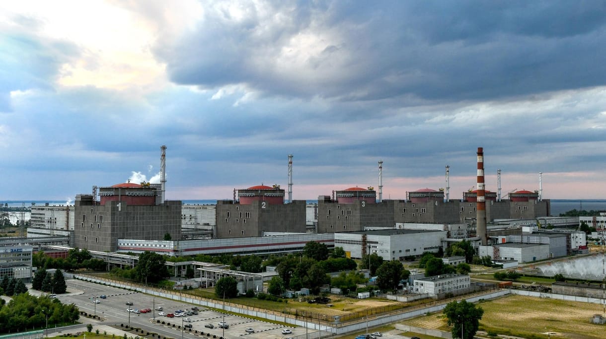 NAÜ: Helyreállították a zaporizzsjai atomerőmű tartalék vezetékeit
