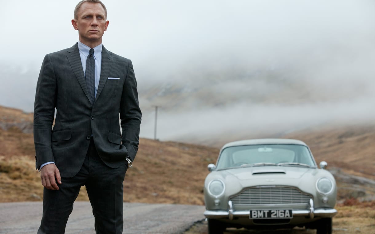 Örülhetnek a James Bond-rajongók