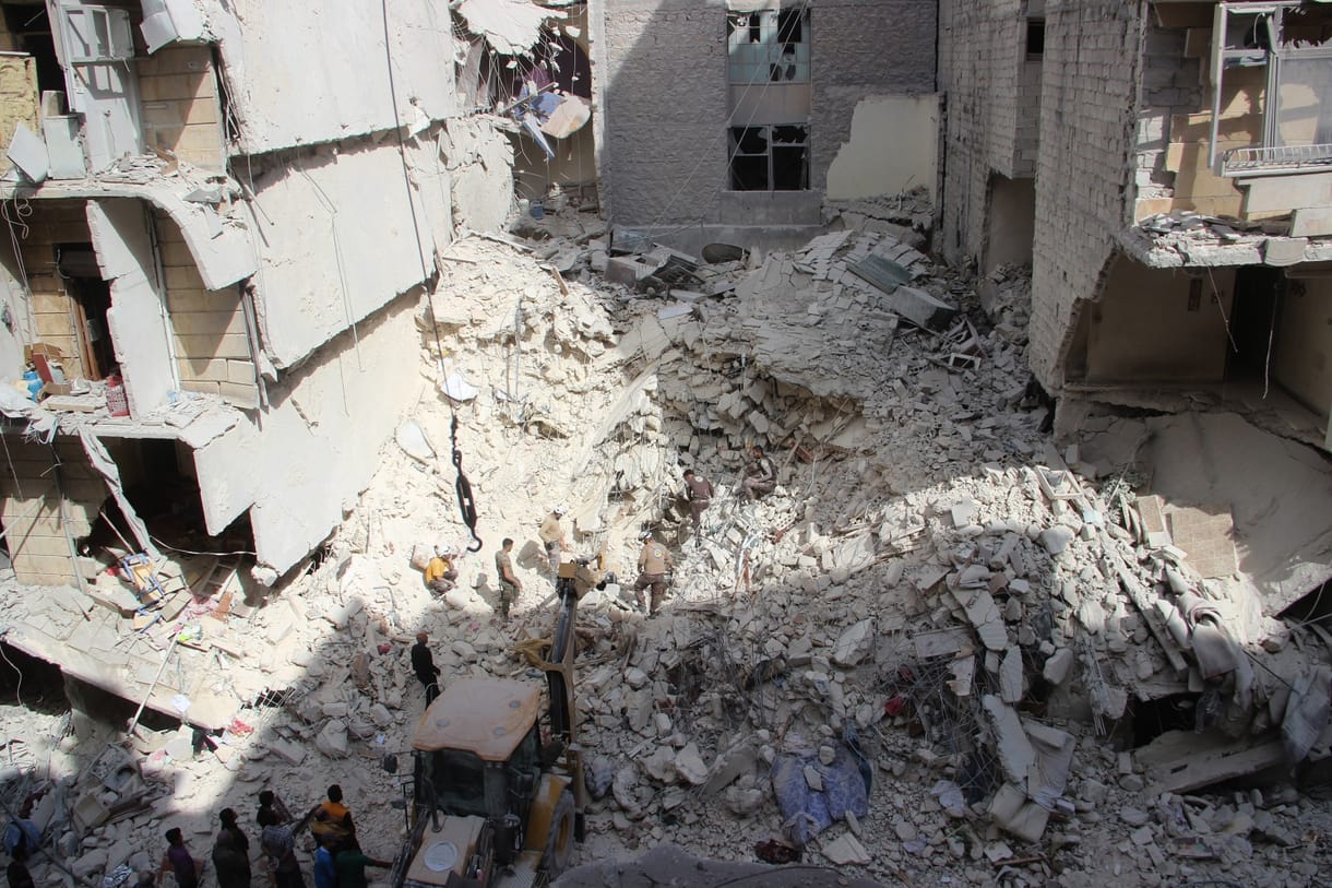 A bombázások után szomjan halhatnak Aleppóban