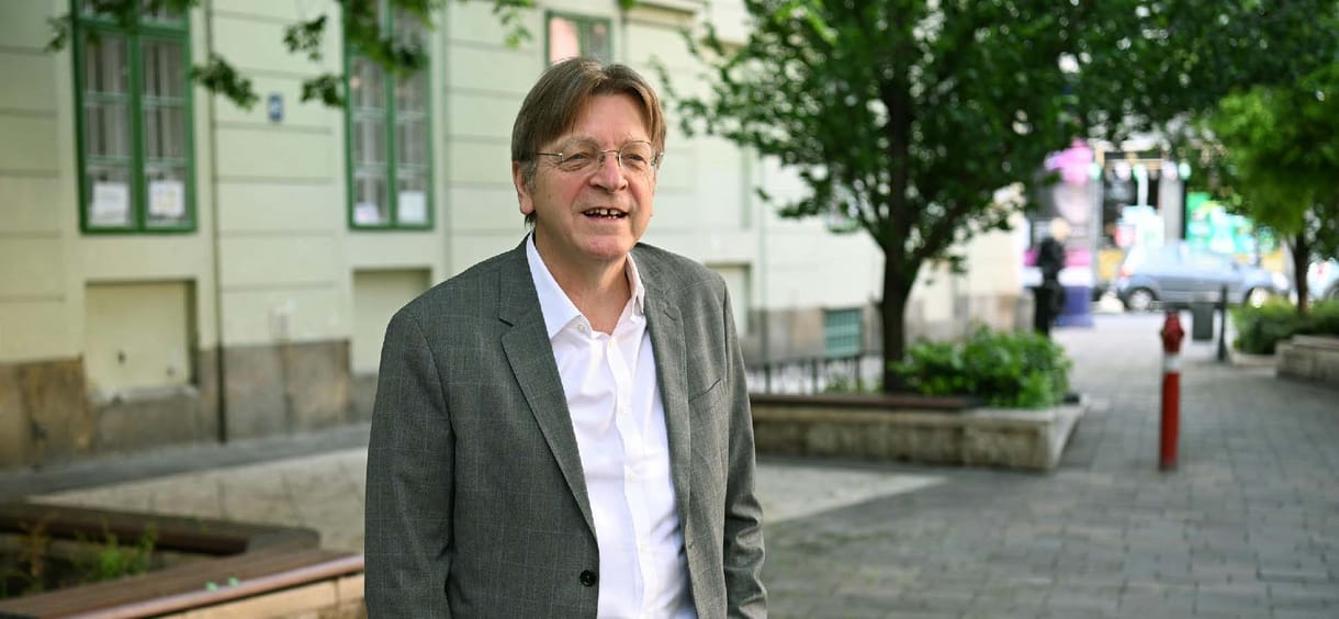 Guy Verhofstadt-interjú pénteken a Fülke Extrában: Felvennék ma Magyarországot az EU-ba?