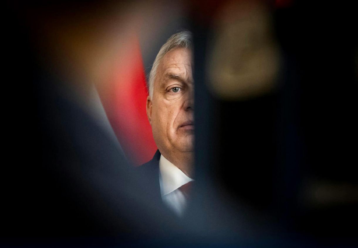 Magyar Péter miatt Orbán közelebb került a leplezetlen tekintélyelvűséghez – egy konzervatív amerikai híroldal szerint
