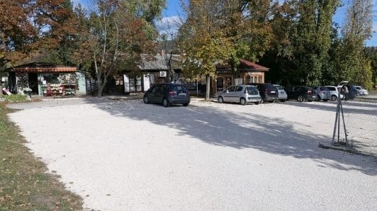 Kegyeletsértő módon helyezhették el az elhunytakat a szentendrei halottasházban, vizsgálat indult