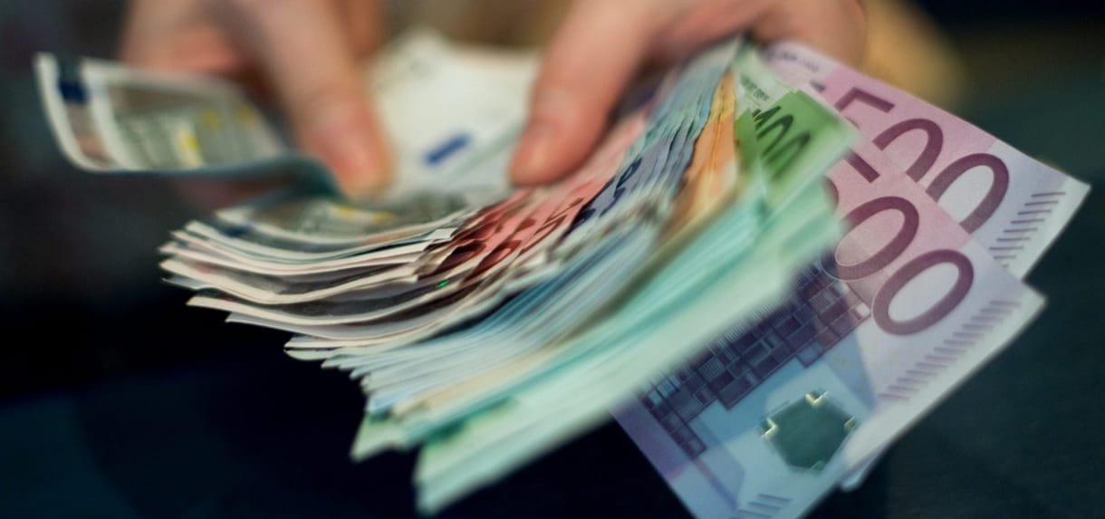Eddig nem is léteztek az euróbankjegyeken látható hidak, de most megépítették őket