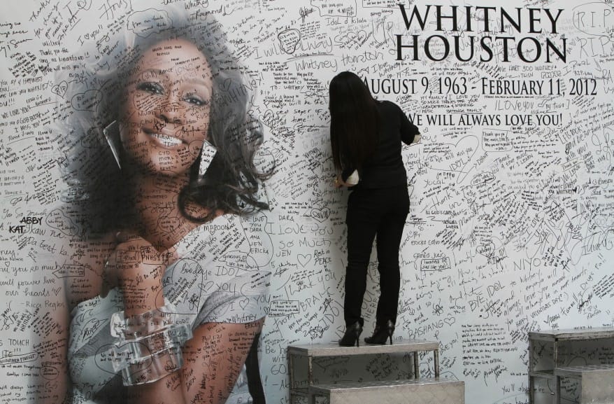 A nap képe: Whitney Houston előtt tisztelegnek a Fülöp-szigeteken