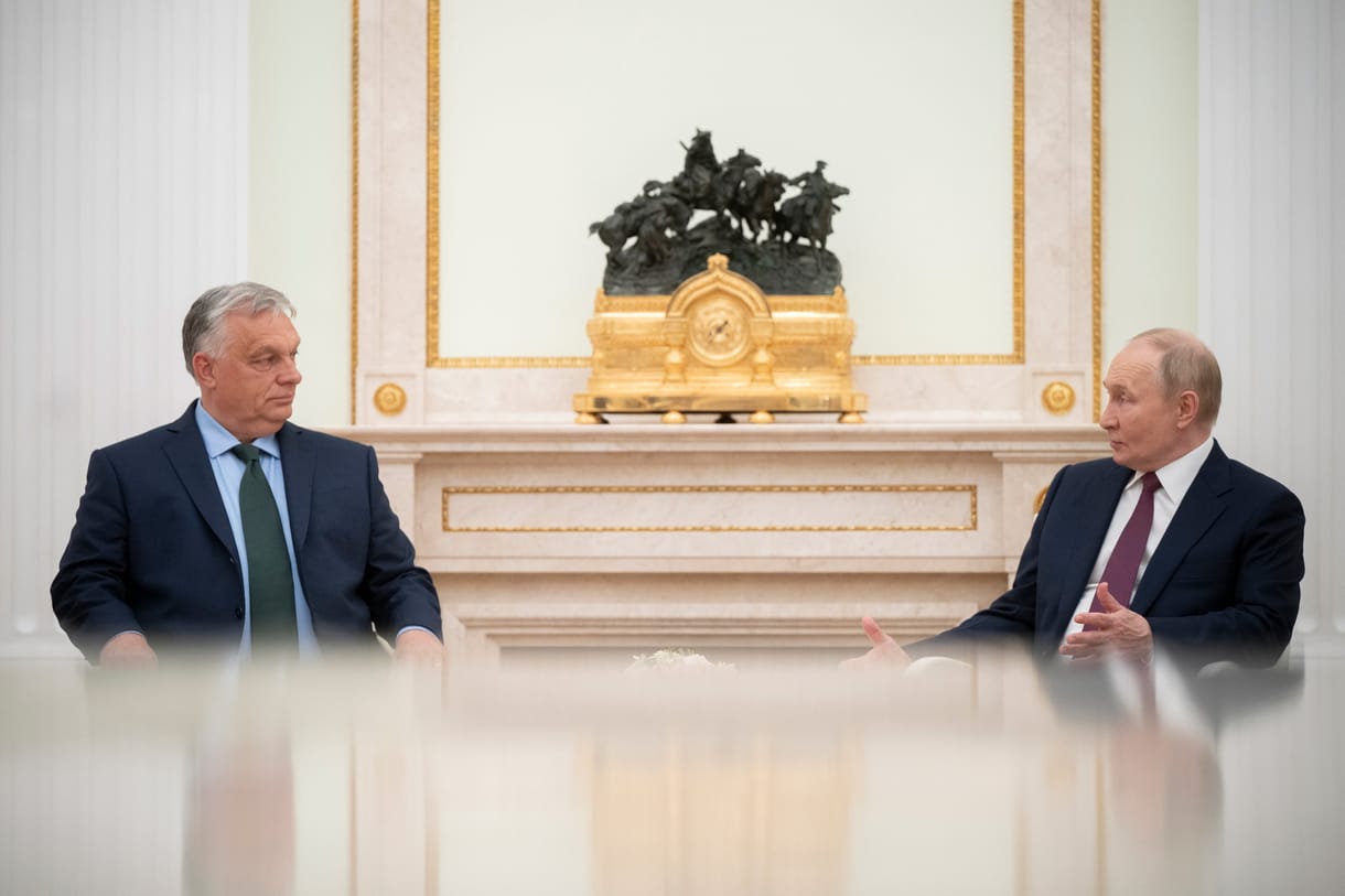 Svájci professzor: Az Orbán- és Putyin-féle autokraták szerint törvénnyel elő lehet írni az erkölcsöket, ám ez az út az illiberális romlásba vezet