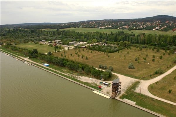 Felszólítja a magyar kormányt a King's City befektetői csoport