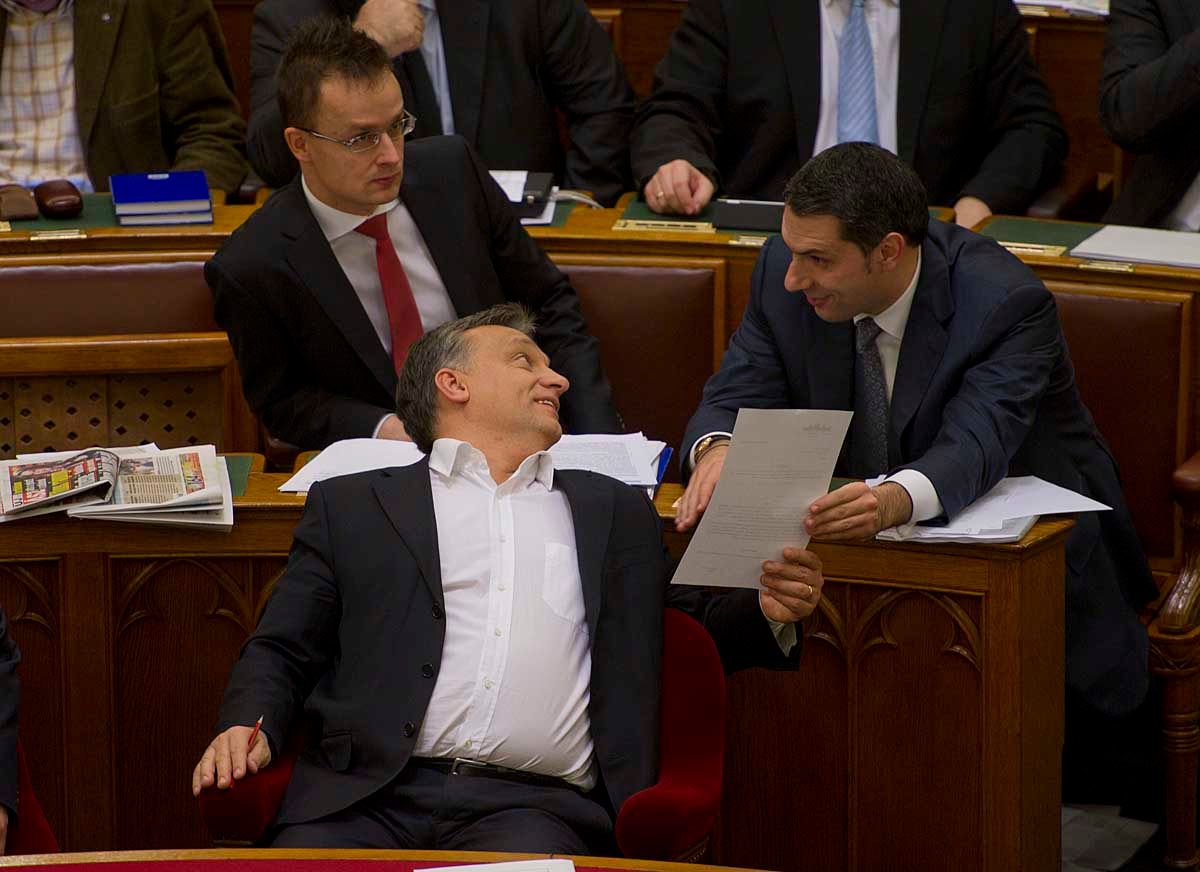 Orbán kvázi-miniszterelnökké emelné Lázár Jánost