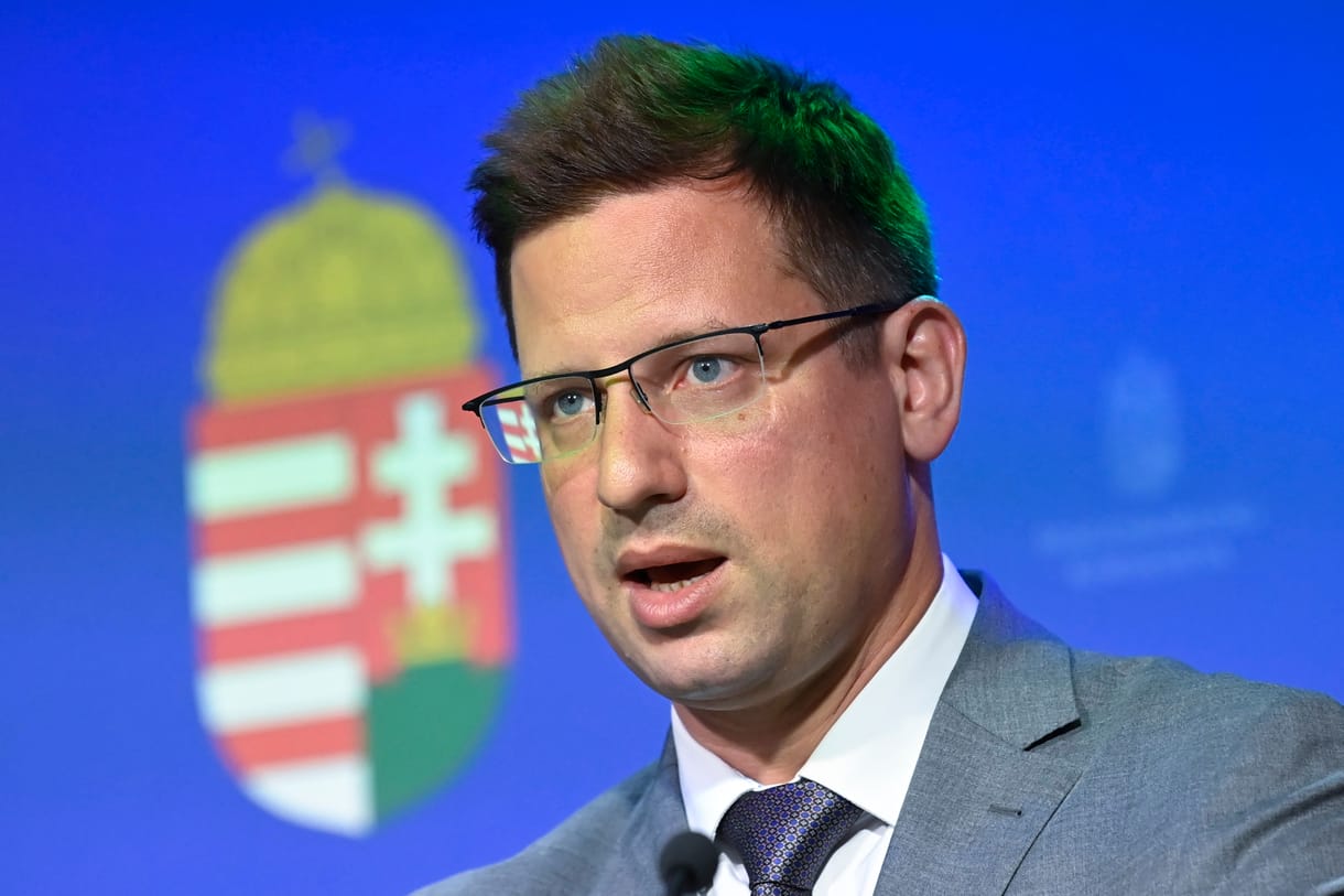 Gulyás Gergely az évenkénti 10 százalékos növelést igyekszik eladni jelentős pedagógus-béremelésként