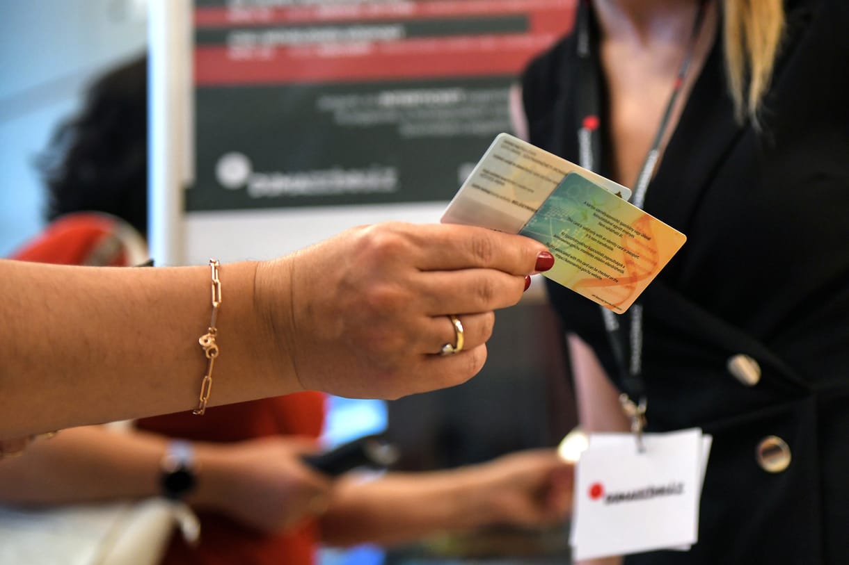 3000 forint lesz a védettségi igazolvány pótlása, cseréje