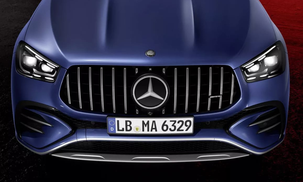 612 lóerős biturbó V8 a Mercedes legújabb AMG divatterepjáróiban