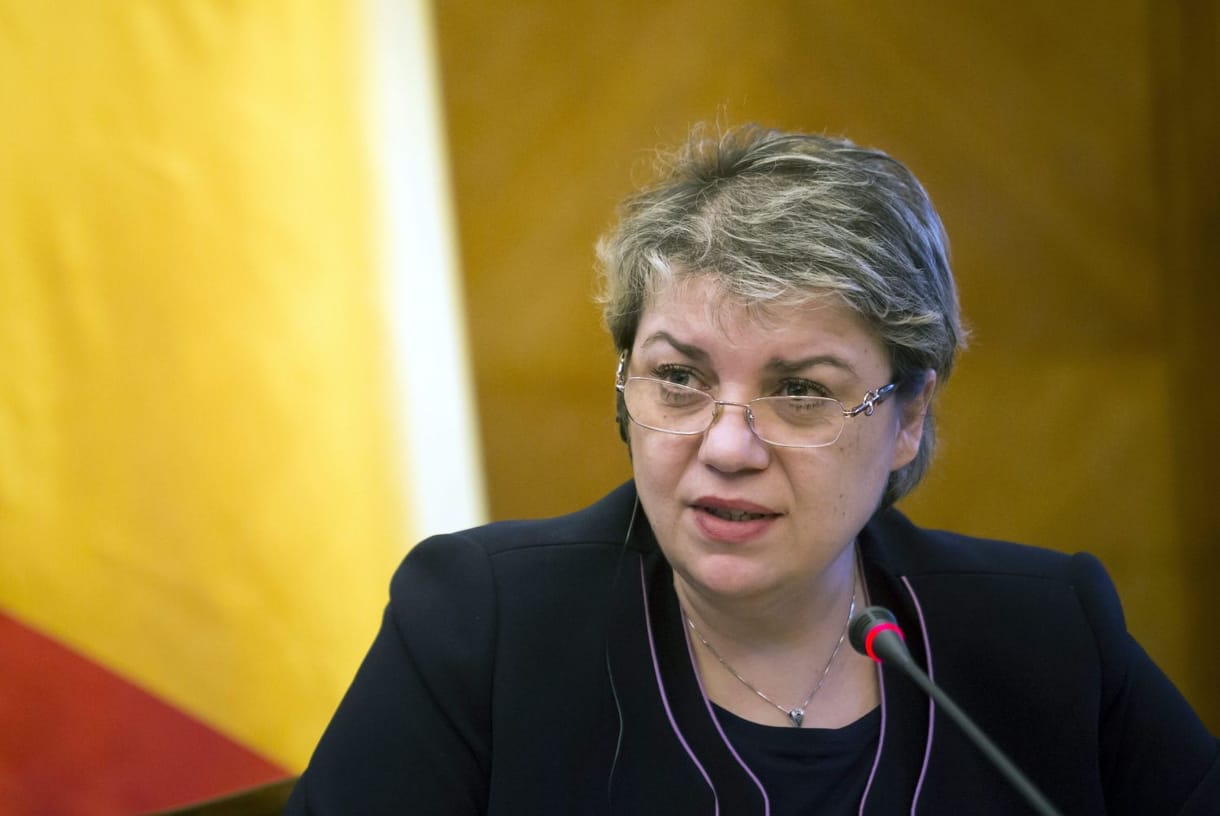 A román szocdemek nagy húzása: muszlim, tatár nő lesz a kormányfő