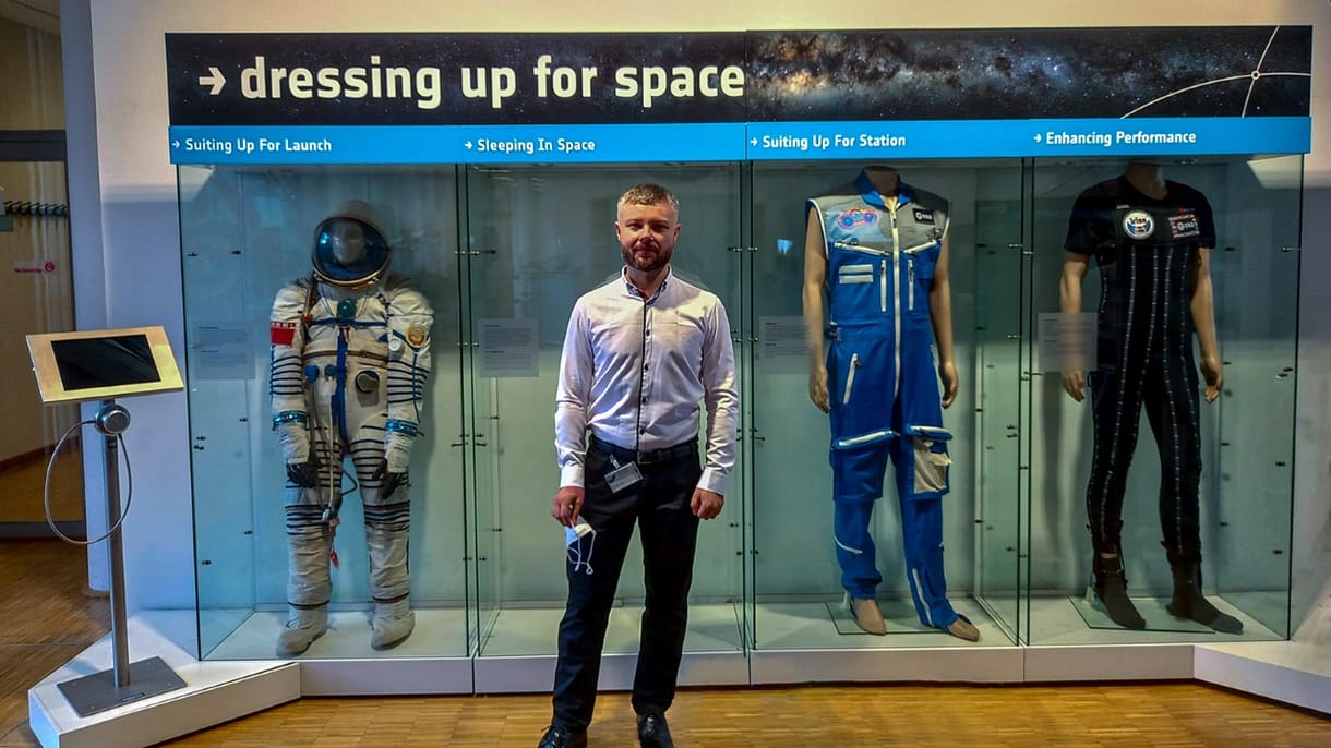 Ha ez sikerül, irány a NASA: egy pécsi orvos lehet a következő magyar űrhajós