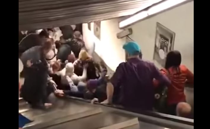 Amputálni kellett a római mozgólépcső-baleset egyik áldozatának lábát