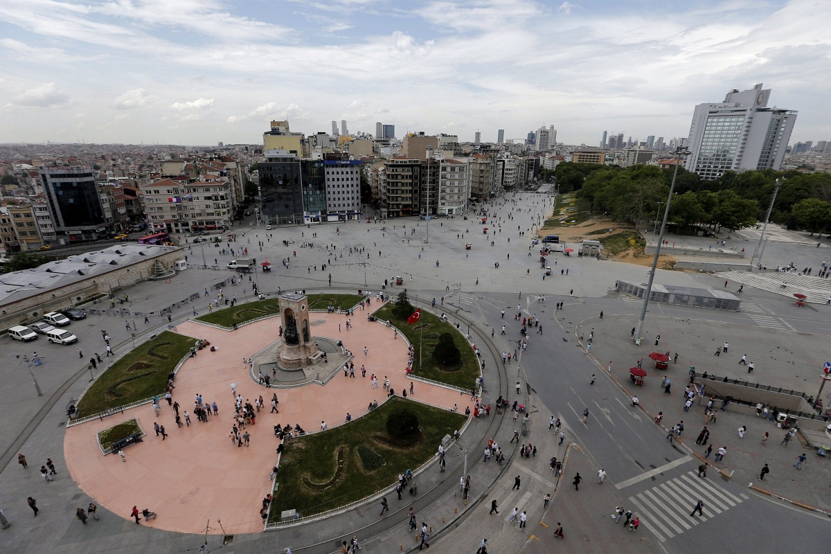 Fotó: így néz ki a Taksim tér egy évvel a törökországi tüntetések kirobbanása után