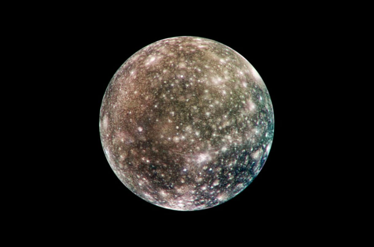 Nem az a furcsa, hogy sokkal több oxigén van a Jupiter holdján, mint eddig gondoltuk, hanem hogy nem tudni, hogyan került oda
