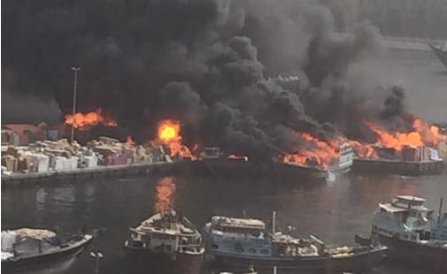 Nagy tűz van a dubaji kikötőben - fotók, videó