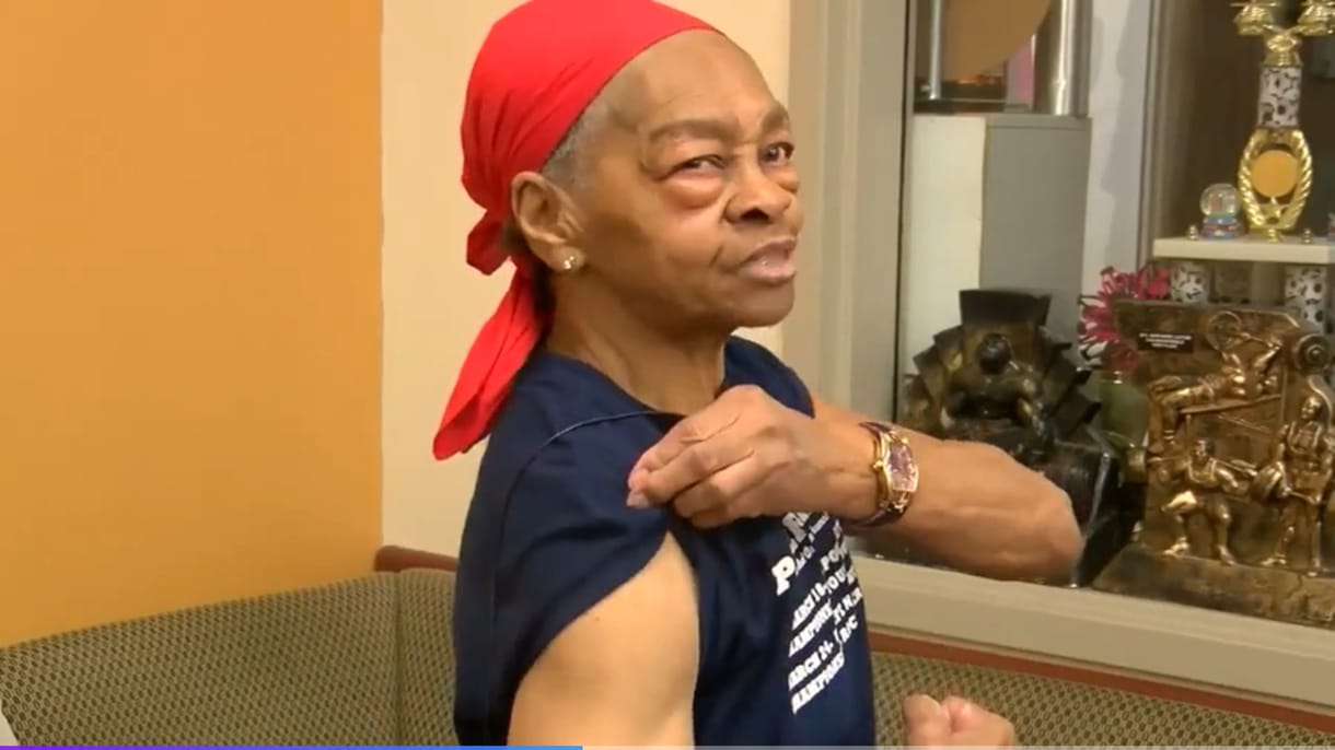 Ripityára verte a betörőt a 82 éves amerikai nagymama