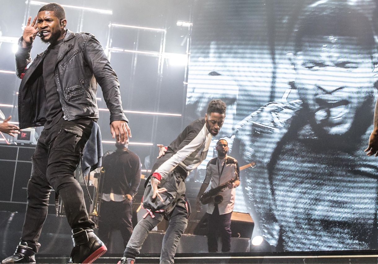 Usher lesz a Super Bowl sztárfellépője