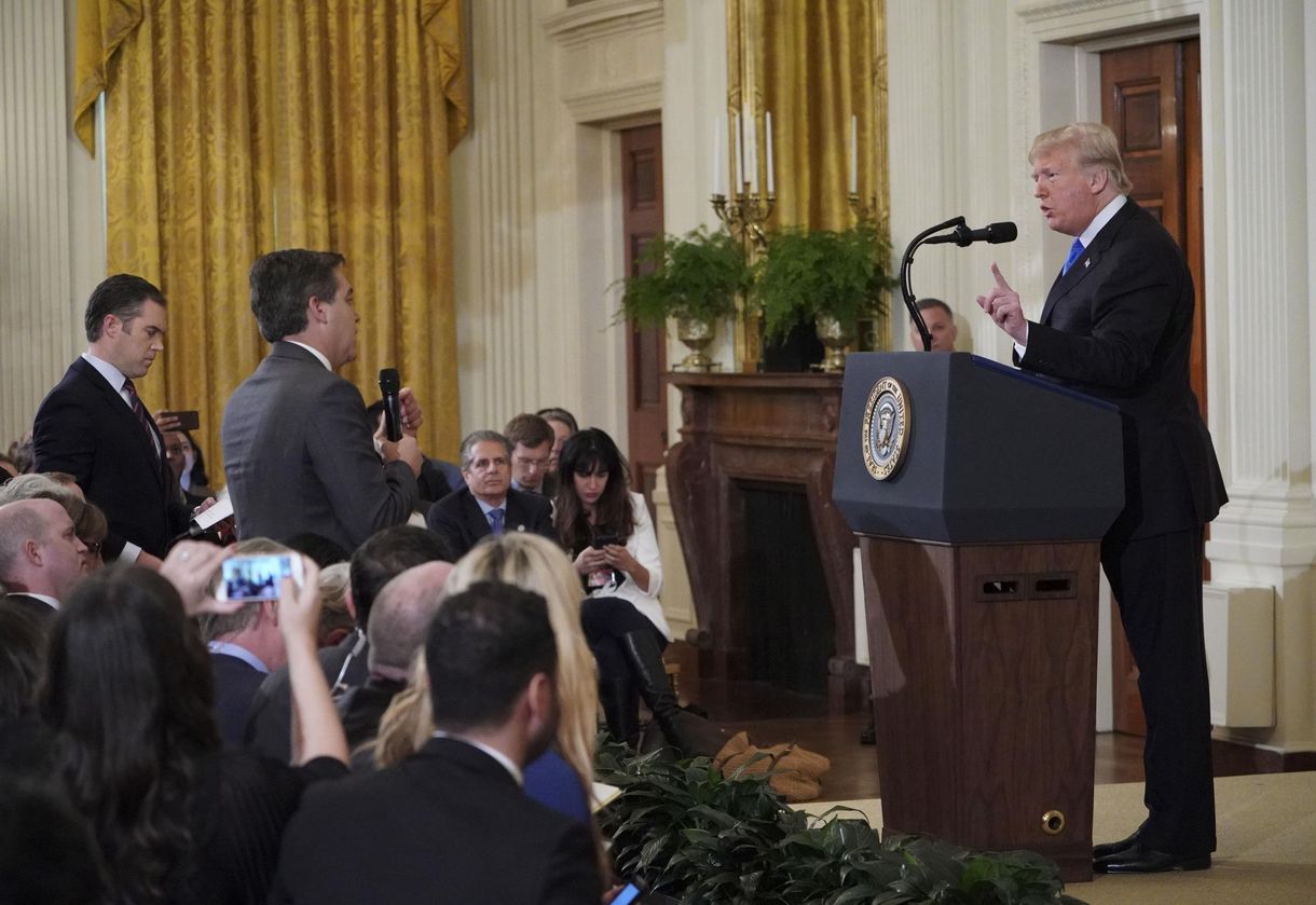 Mostantól csak egy kérdést tehetnek fel az újságírók Trump sajtótájékoztatóin