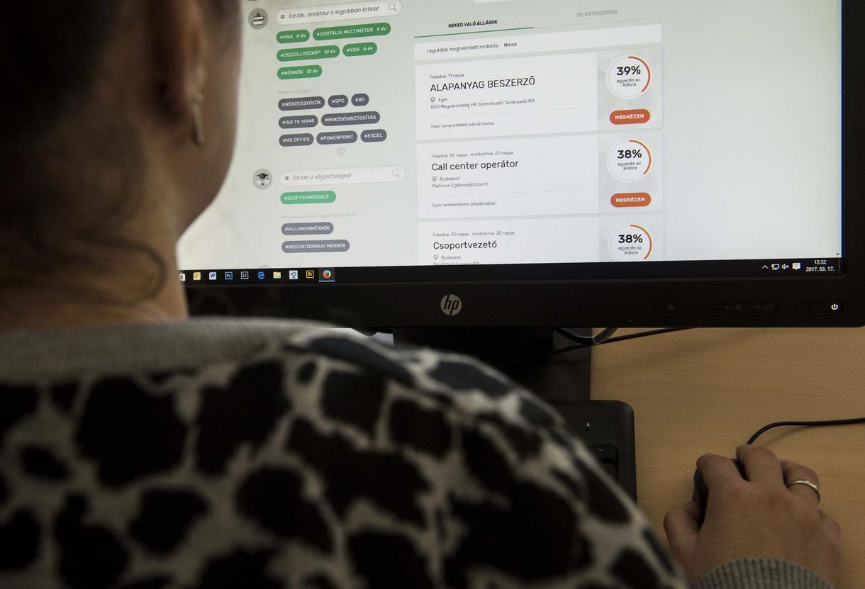 Egy hónapra elegendő munkanélküli támogatás maradt az állam zsebében